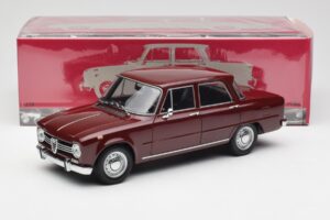 Alfa Romeo Giulia 1300 Rojo Oscuro Minichamps 1:18 180120906 Metal - imagen 8 de 8