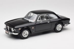 Alfa Romeo Giulia Sprint GTA Negro Road Signature 1:18 92348 Metal