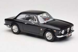 Alfa Romeo Giulia Sprint GTA Negro Road Signature 1:18 92348 Metal - imagen 6 de 8