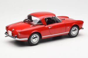 Alfa Romeo Giulietta 1300 Spider Rojo AUTOart 1:18 70157 Metal - imagen 3 de 8