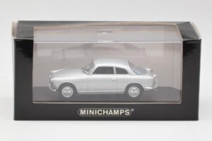 Alfa Romeo Giulietta Sprint Plata Minichamps 1:43 400120400 Metal - imagen 4 de 4