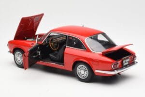Alfa Romeo GT 1300 Junior LHD Rojo AUTOart 1:18 70131 Metal - imagen 5 de 8