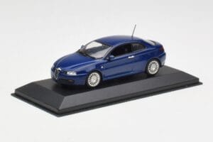 Alfa Romeo GT Dark Blue Metallic Minichamps 1:43 400120326 Metal - imagen 2 de 4