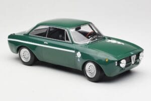 Alfa Romeo GTA 1300 Junior Verde Minichamps 1:18 155120022 Metal - imagen 4 de 6
