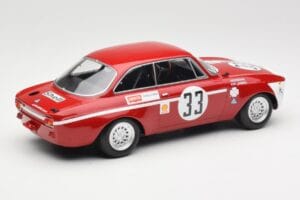 Alfa Romeo GTA 1300 Junior #33 T. Hezemans / G. van Lennep Division 1 Winners 4 Hours of Jarama 1972 Minichamps 1:18 15572123 - imagen 2 de 6