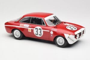 Alfa Romeo GTA 1300 Junior #33 T. Hezemans / G. van Lennep Division 1 Winners 4 Hours of Jarama 1972 Minichamps 1:18 15572123 - imagen 4 de 6