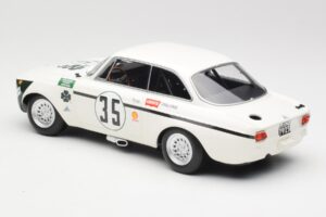 Alfa Romeo GTA 1300 Junior #35 C. Colzani / Pooky / G. Venturi 4 Hours of Jarama 1972 Minichamps 1:18 155721235 Metal - imagen 5 de 6