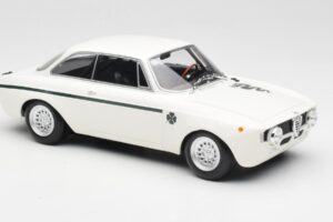 Alfa Romeo GTA 1300 Junior Blanco Minichamps 1:18 155120021 Metal - imagen 4 de 6