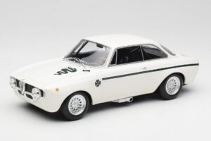 Alfa Romeo GTA 1300 Junior Blanco Minichamps 1:18 155120021 Metal