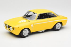 Alfa Romeo GTA 1300 Junior Amarillo Minichamps 1:18 155120024 Metal