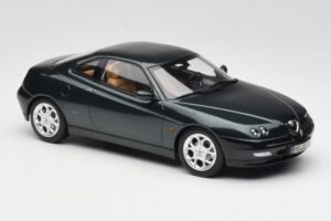 Alfa Romeo GTV 916 Coventry Green Metallic Norev 1:18 187842 Metal - imagen 4 de 6