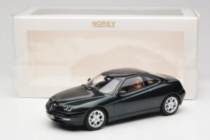 Alfa Romeo GTV 916 Coventry Green Metallic Norev 1:18 187842 Metal - imagen 6 de 6