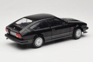 Alfa Romeo GTV6 Negro Solido 1:18 S1802302 Metal - imagen 3 de 8