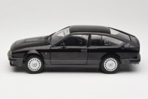 Alfa Romeo GTV6 Negro Solido 1:18 S1802302 Metal - imagen 4 de 8