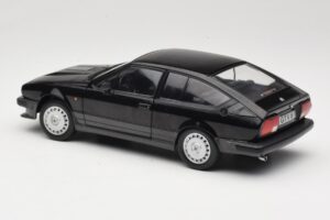 Alfa Romeo GTV6 Negro Solido 1:18 S1802302 Metal - imagen 7 de 8