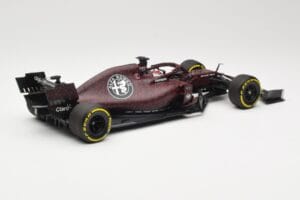 Alfa Romeo Racing C38 #7 K. Raikkonen Valentine's Day Livery Shakedown Fiorano 14th February 2019 Minichamps 1:18 110199907 M - imagen 2 de 6