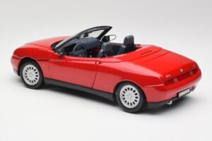 Alfa Romeo Spider 916 Alfa Rojo Maisto 1:18 50278 Metal - imagen 7 de 8