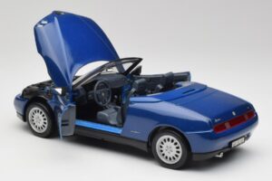 Alfa Romeo Spider 916 Azul Pervinca Maisto 1:18 50308 Metal - imagen 4 de 7