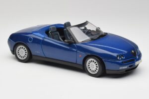 Alfa Romeo Spider 916 Azul Pervinca Maisto 1:18 50308 Metal - imagen 5 de 7