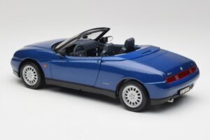 Alfa Romeo Spider 916 Azul Pervinca Maisto 1:18 50308 Metal - imagen 6 de 7