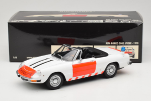 Alfa Romeo Spider Rijkspolitie Minichamps 1:18 180120994 Metal - imagen 8 de 8