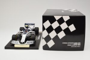 AlphaTauri Honda AT01 #10 P. Gasly Winner Italian GP 2020 Minichamps 1:18 117200810 Metal - imagen 6 de 6