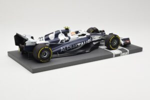 AlphaTauri AT03 #22 Y. Tsunoda Bahrain GP 2022 Minichamps 1:18 117220122 Metal - imagen 3 de 6