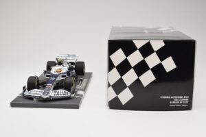 AlphaTauri AT03 #22 Y. Tsunoda Bahrain GP 2022 Minichamps 1:18 117220122 Metal - imagen 6 de 6