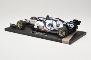 AlphaTauri Honda AT01 #26 D. Kvyat Italian GP 2020 Minichamps 1:18 117200826 Metal - imagen 5 de 6