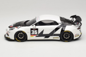 Alpine A110 GT4+ #36 J. Pla / J. Gilbert / J-M. Leandri Ultimate GT Endurance Cup 2024 Otto 1:18 OT1201 Resina - imagen 3 de 6