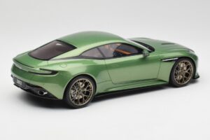 Aston Martin DB12 Verde GT Spirit 1:18 GT466 Resina - imagen 2 de 5