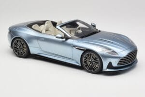 Aston Martin DB12 Volante Caribbean Blue Pearl GT Spirit 1:18 GT479 Resina - imagen 4 de 6