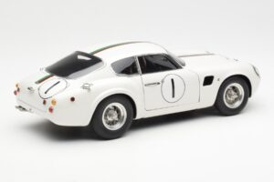 Aston Martin DB4 GT Zagato #1 24 Hours of Le Mans 1961 CMC 1:18 M-139 Metal - imagen 2 de 6