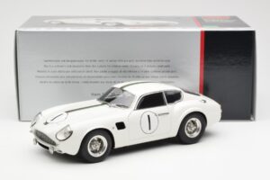 Aston Martin DB4 GT Zagato #1 24 Hours of Le Mans 1961 CMC 1:18 M-139 Metal - imagen 6 de 6