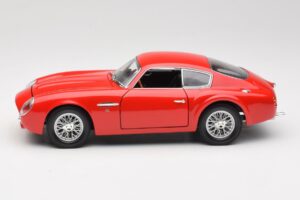 Aston Martin DB4 GT Zagato Rojo Road Signature 1:18 92728 Metal - imagen 4 de 8