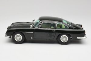 Aston Martin DB5 California Salvia Chrono 1:18 H1001 Metal - imagen 4 de 8