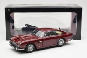 Aston Martin DB5 Dubonnet Rojo AUTOart 1:18 70213 Metal - imagen 8 de 8
