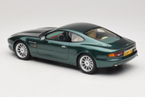 Aston Martin DB7 Buckinghamshire Green Cult Models 1:18 CML187-1 Resina - imagen 5 de 6