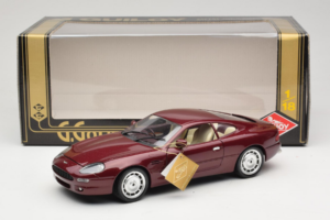 Aston Martin DB7 Rojo Guiloy 1:18 67550 Metal - imagen 8 de 8