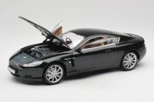Aston Martin DB9 Negro Solido 1:18 15025600 Metal - imagen 2 de 8