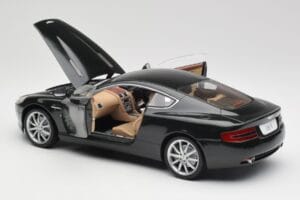 Aston Martin DB9 Negro Solido 1:18 15025600 Metal - imagen 5 de 8