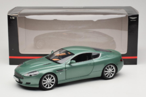 Aston Martin DB9 Verde Minichamps 1:18 150137322 Metal - imagen 8 de 8