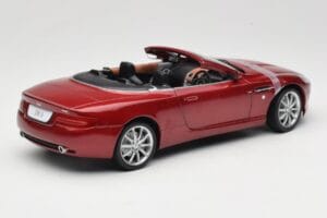 Aston Martin DB9 Volante Rojo Solido 1:18 8163 Metal - imagen 3 de 8