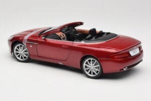 Aston Martin DB9 Volante Rojo Solido 1:18 8163 Metal - imagen 7 de 8