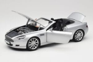 Aston Martin DB9 Volante Plata Minichamps 1:18 150137334 Metal - imagen 2 de 8