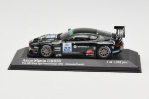 Aston Martin DBRS9 #22 Barwell Motorsport A. Needell FIA GT3 European Championship Spa 2006 Minichamps 1:43 400061322 Metal