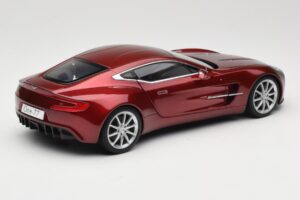 Aston Martin One-77 Diavolo Red AUTOart 1:18 70245 Metal - imagen 3 de 8