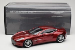 Aston Martin One-77 Diavolo Red AUTOart 1:18 70245 Metal - imagen 8 de 8