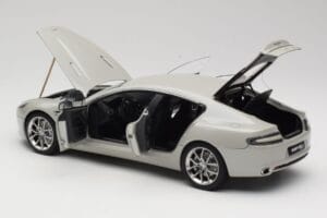 Aston Martin Rapide S Silver Fox AUTOart 1:18 70258 Metal - imagen 5 de 8