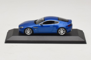Aston Martin V8 Vantage Blue Metallic Minichamps 1:43 400137422 Metal